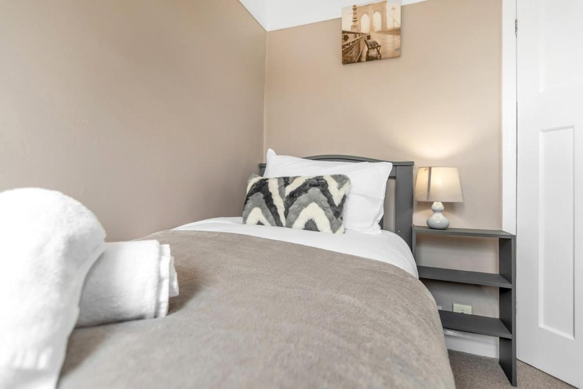 4Br Long Stays Free Parking High Speed Wi-Fi Horsford Ngoại thất bức ảnh
