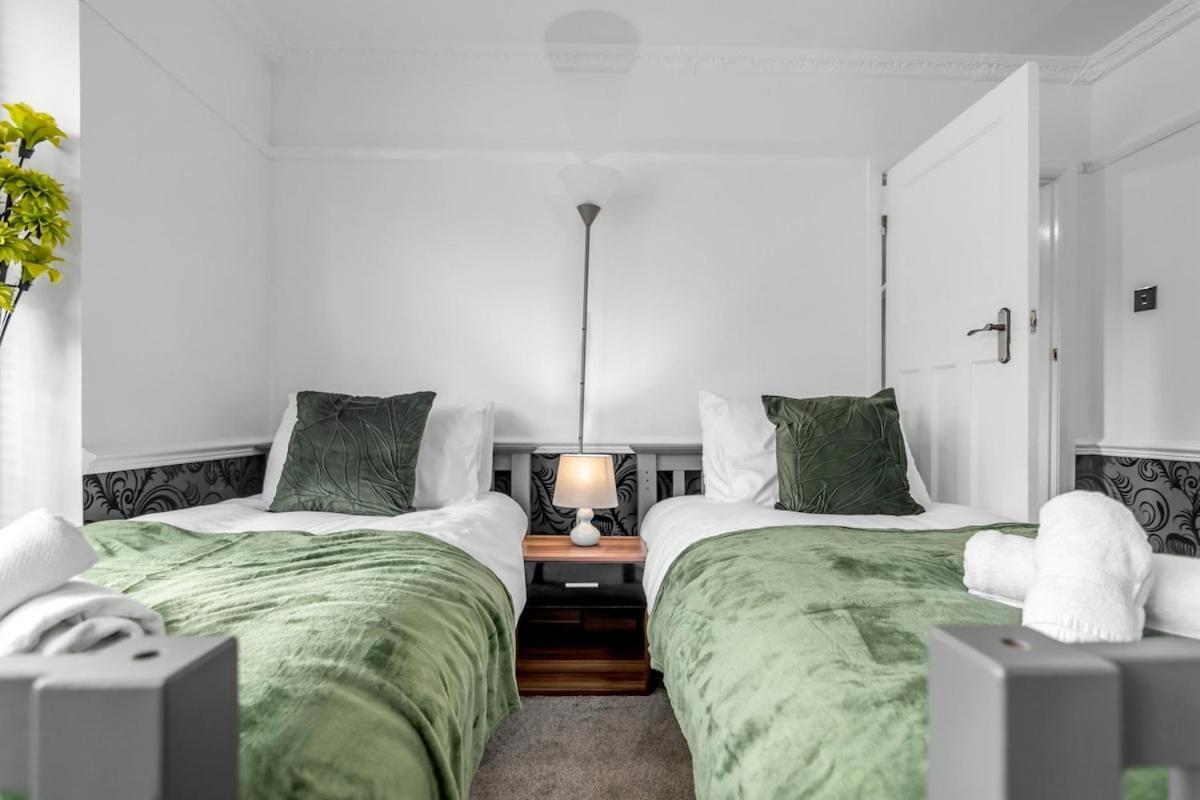 4Br Long Stays Free Parking High Speed Wi-Fi Horsford Ngoại thất bức ảnh